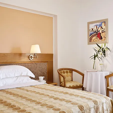 فندق Argile Mantzavináta