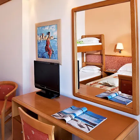 Argile Hotel